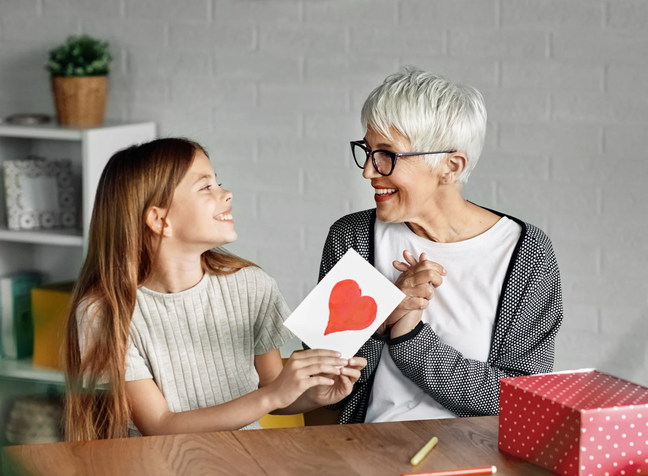 15 Budget Gifts For Mother's Day Australia; when is mother's day | Swoosh Finance