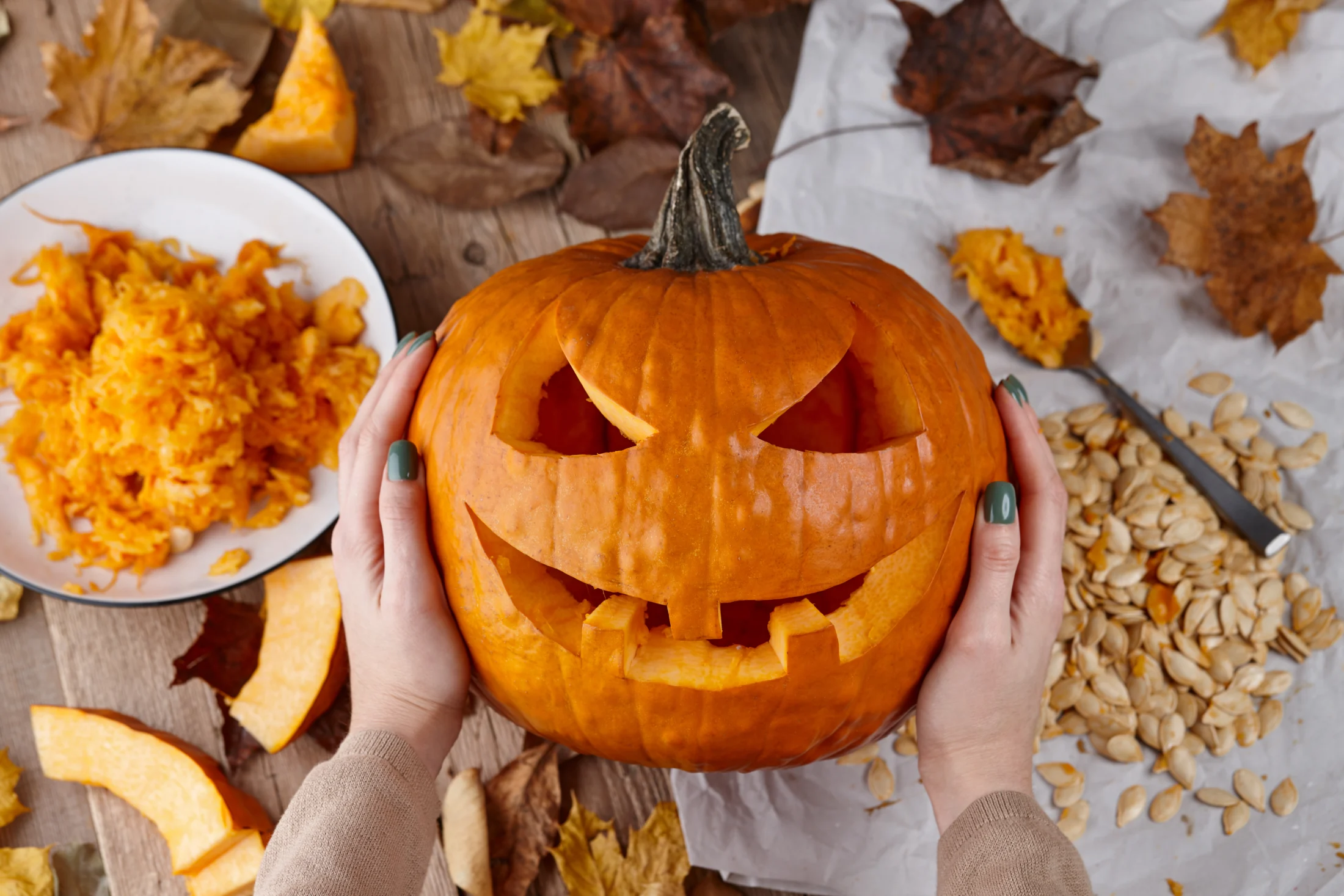 halloween in australia; carved pumpkin for halloween decoration | Swoosh Finance